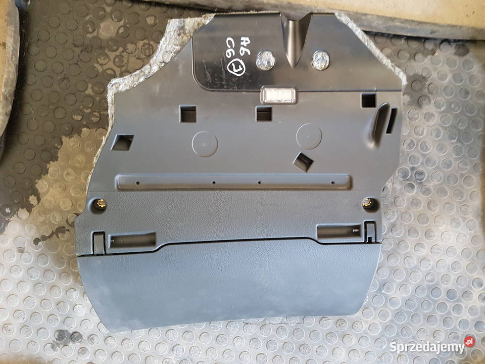AUDI A6 C6 SCHOWEK POLKA SILOWNIK ZAMEK SCHOWKA Turkowice