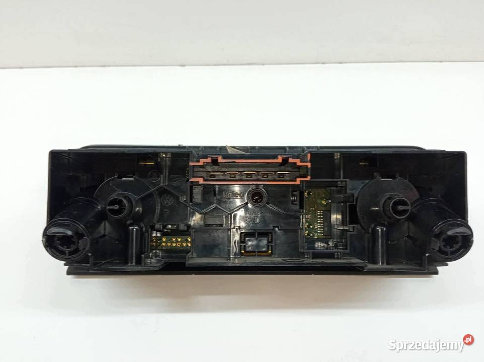 PANEL NAWIEWU 6V0820045C Skoda Fabia III 2014