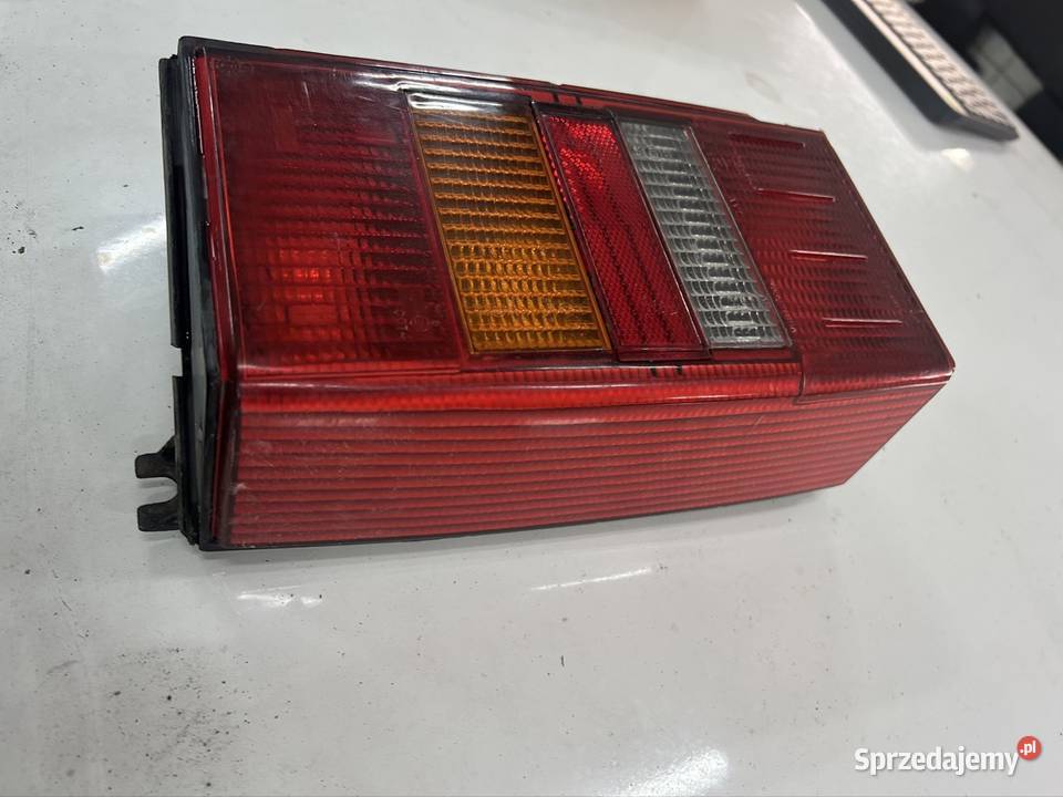 Lampa Jeep XJ lewy tył tylnia osobowe Lublin