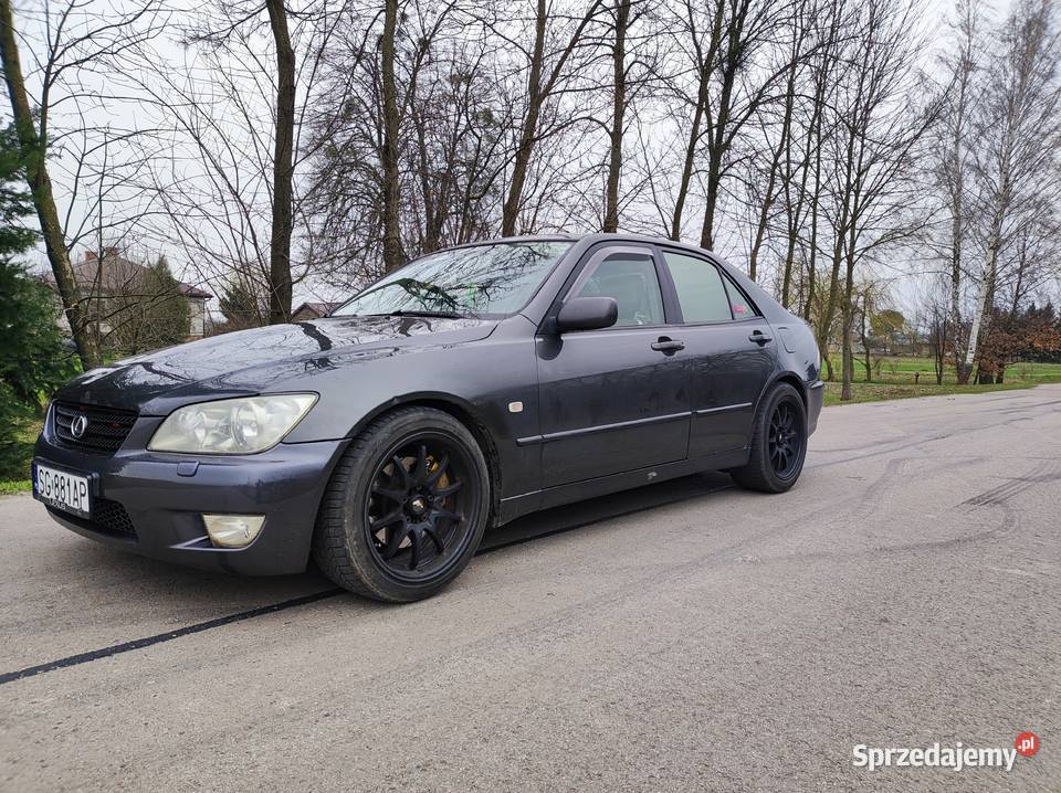 Lexus is200 Rok produkcji 2001 Zamość