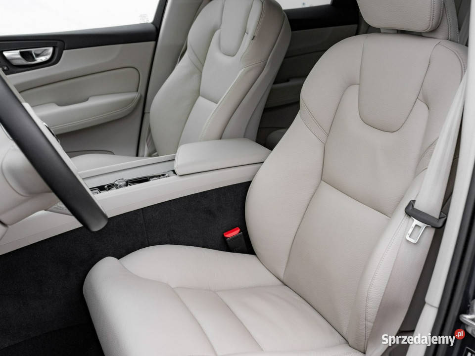 Volvo XC 60 PY20856B4 D AWD Plus Dark Podgrzf światła do jazdy dziennej Motoryzacja pomorskie sprzedam