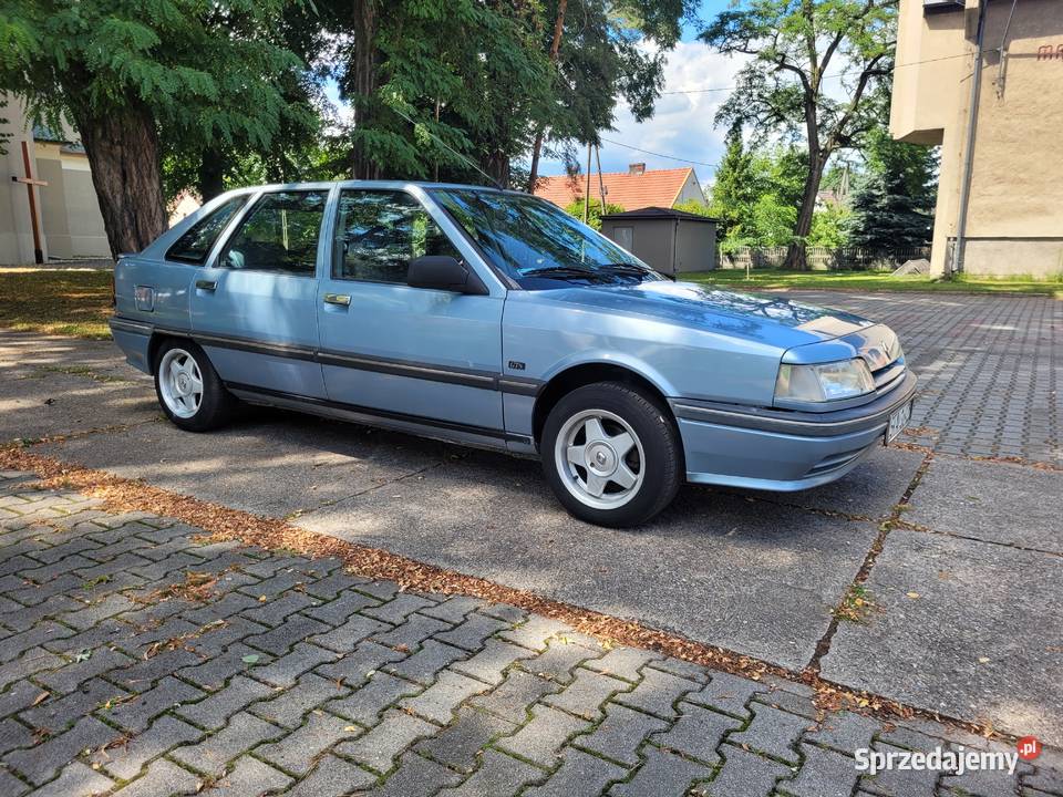 Renault 21 17 GTS nieuszkodzony