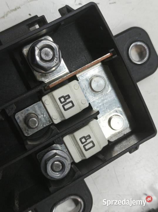 SKRZYNKA BEZPIECZNIKÓW 243113394R Renault