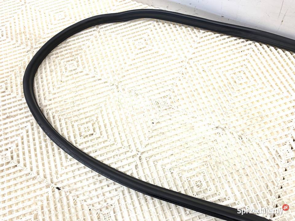 USZCZELKA DRZWI PRZÓD PRAWA BMW F44 Uszczelki