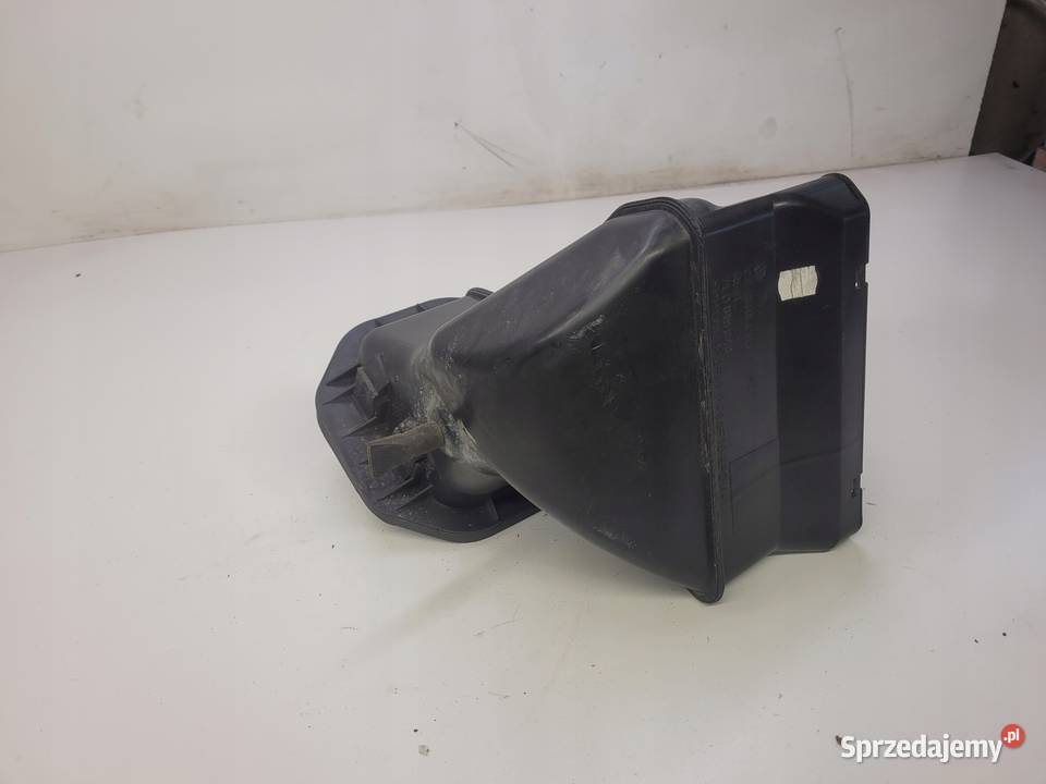 OBUDOWA FILTRA POWIETRZA WLOT AUDI Q7 7L0819049 osobowe
