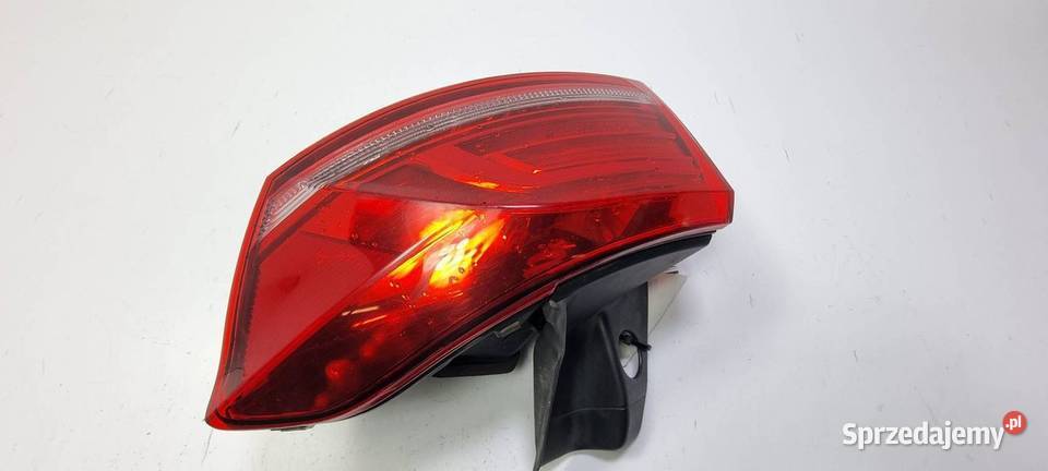 LAMPA PRAWA TYŁ VOLKSWAGEN PASSAT B8 osobowe Lipno