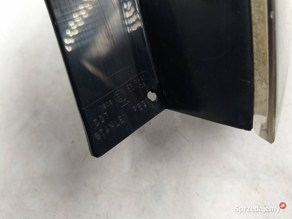 Lampa Prawy Tył Tylna Prawa Mazda 3 BK Lift HB prawe Wyszków