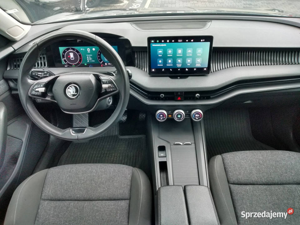 koda Superb 15 TSI 150 mhev dsg essence kamera Tychy