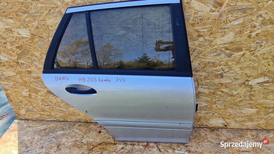 MERCEDES W203 KOMBI DRZWI TYŁ TYLNE PRAWE PRAWY Słowikowo