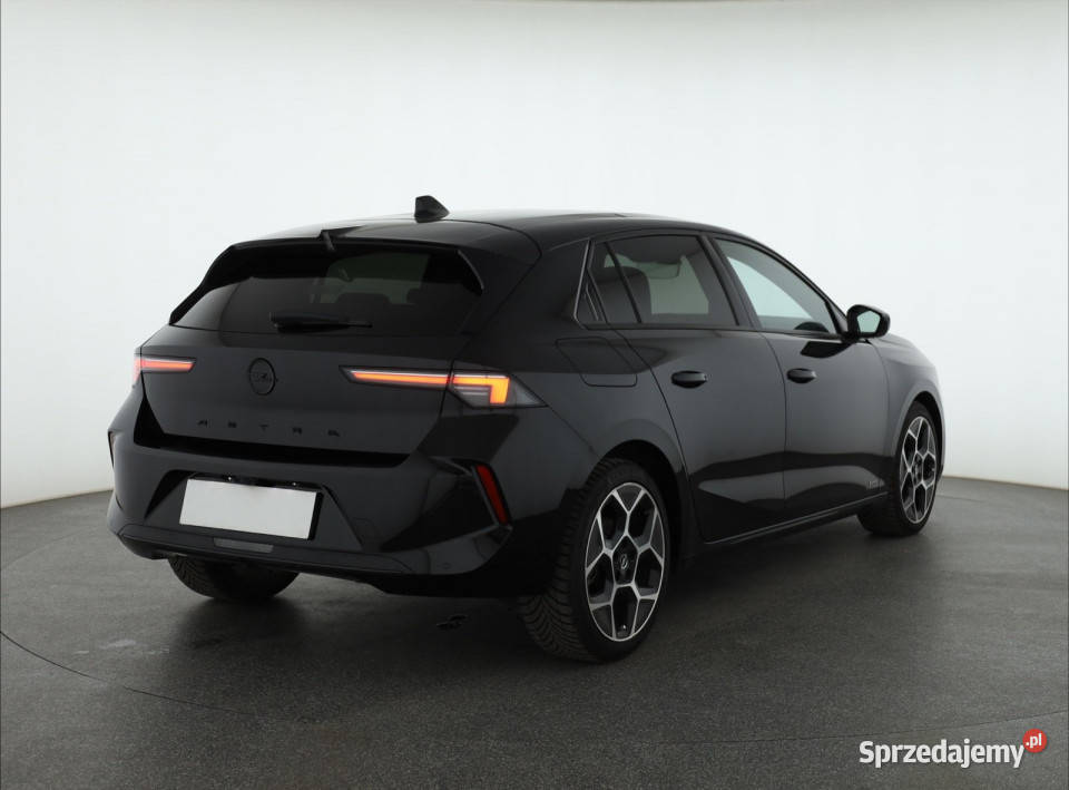 Opel Astra 12 Turbo światła do jazdy dziennej