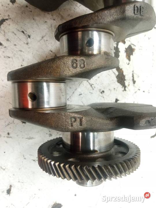 WAŁ KORBOWY 03L105101B 20 TDI VW Volkswagen