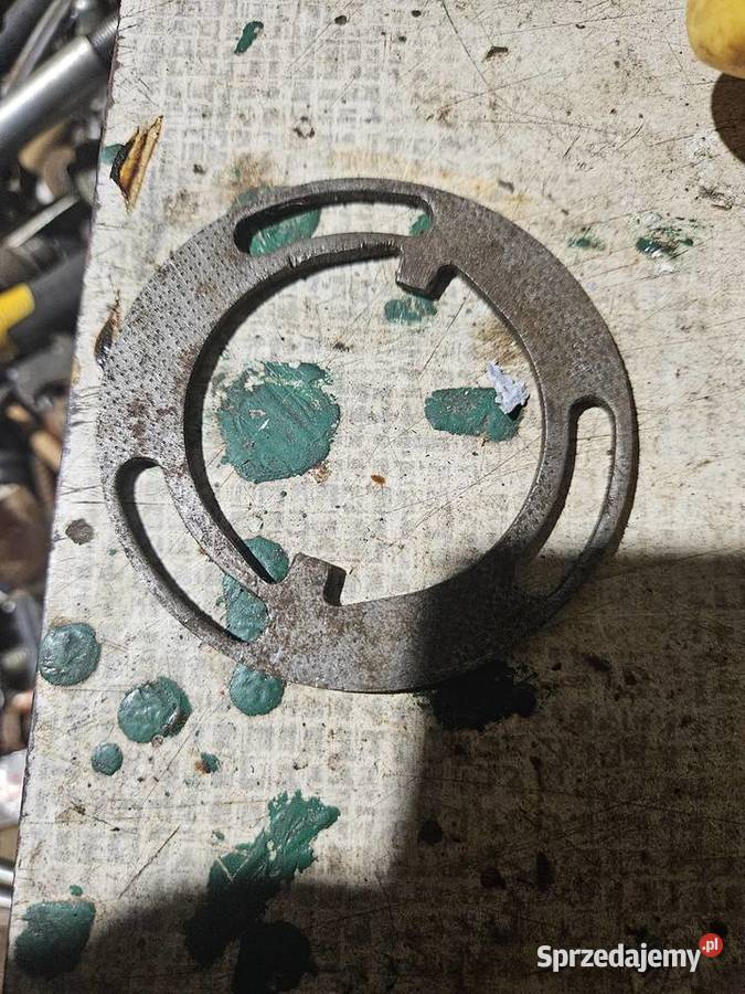 Dekiel dekielek osłona obudowa karter blokada Proboszczów