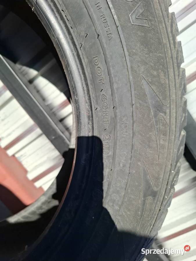 Opony zimowe 2256517XL 17cale śląskie Częstochowa sprzedam