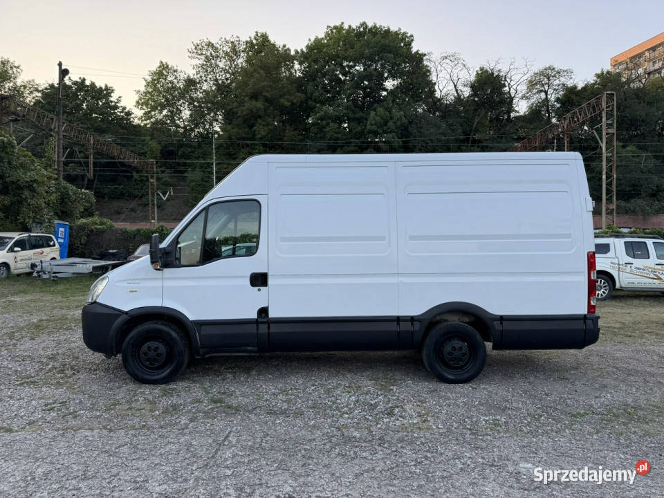 Iveco Daily 35C13 V 23HPi126L3H2Drugi biały Szczecin