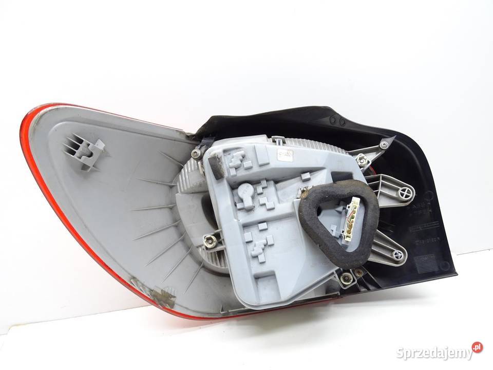LAMPA PRAWY TYŁ PRAWA TYLNA A1769060200 MERCEDES Lampy tylne