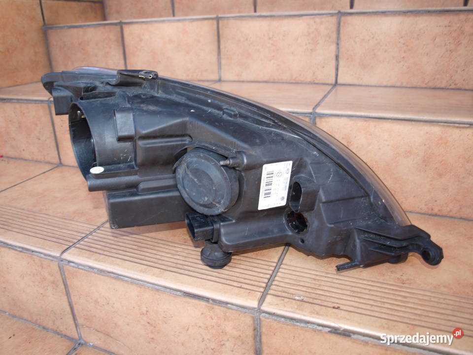 VW Golf Plus lampa lewa przód 2005 2009r europa