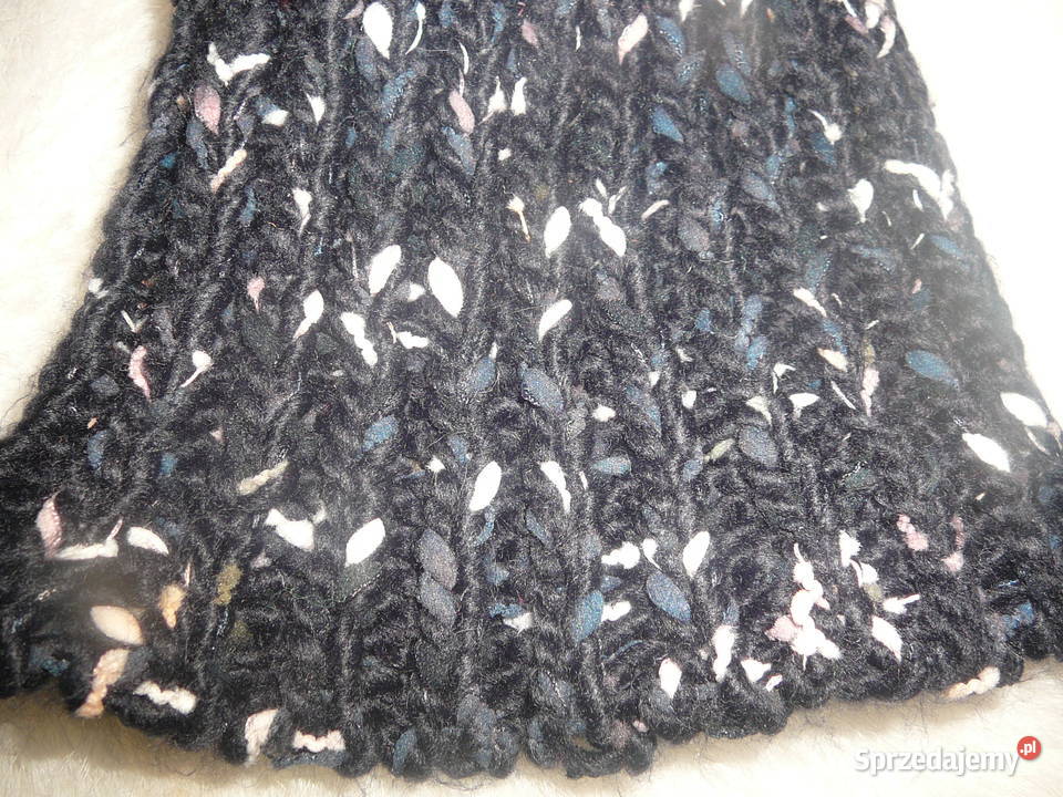 Czapka czarna w kropki Nakrycia głowy Wrocław sprzedam