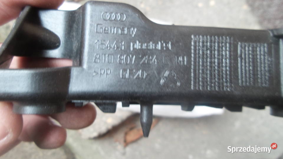 Audi A5 A4 B9 201115 FL Halogen przód lewy Łódź