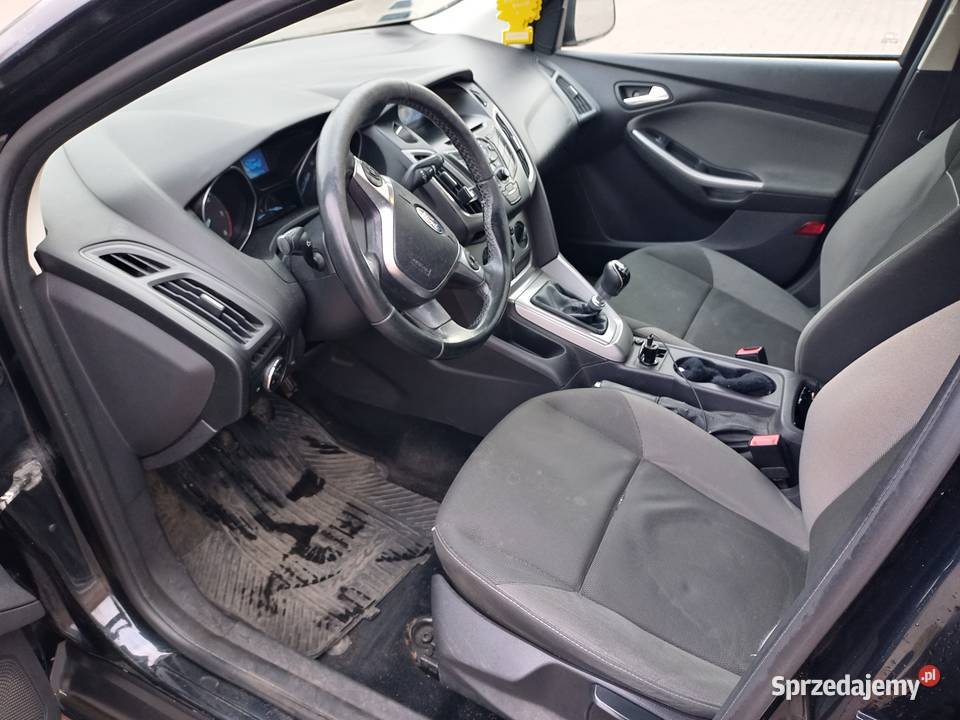 Ford Focus kombi MK3 16 diesel 2011 220000km Police