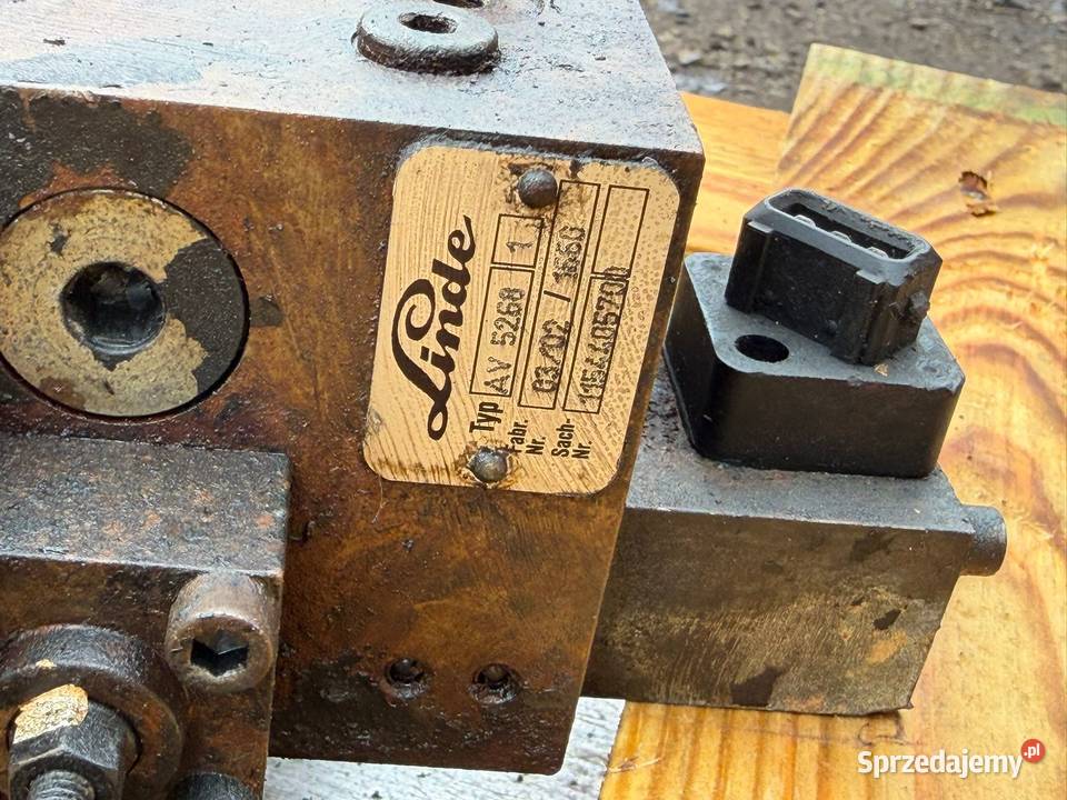 Rozdzielacz hydrauliczny LINDE AV5268 1 Antonie sprzedam