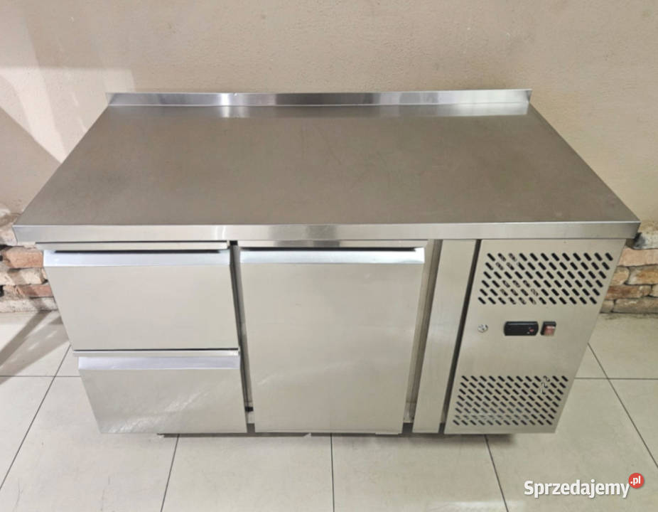 Stół chłodniczy ze stali nierdzewnej EPF3523 z