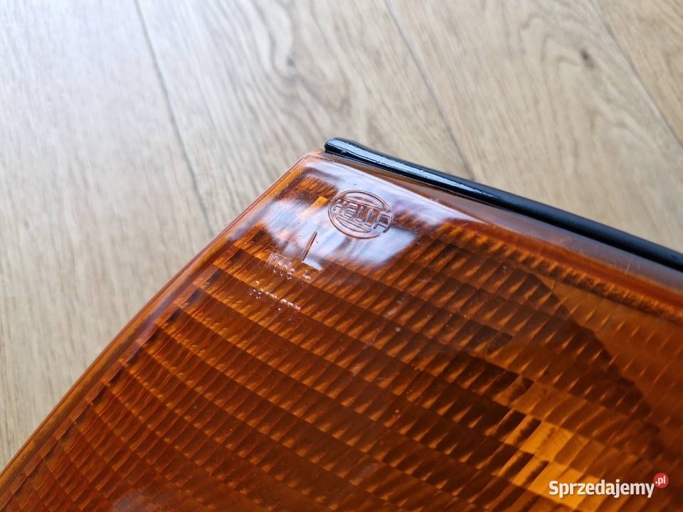 Audi 100 C4 Kierunkowskazy oryginalne Hella