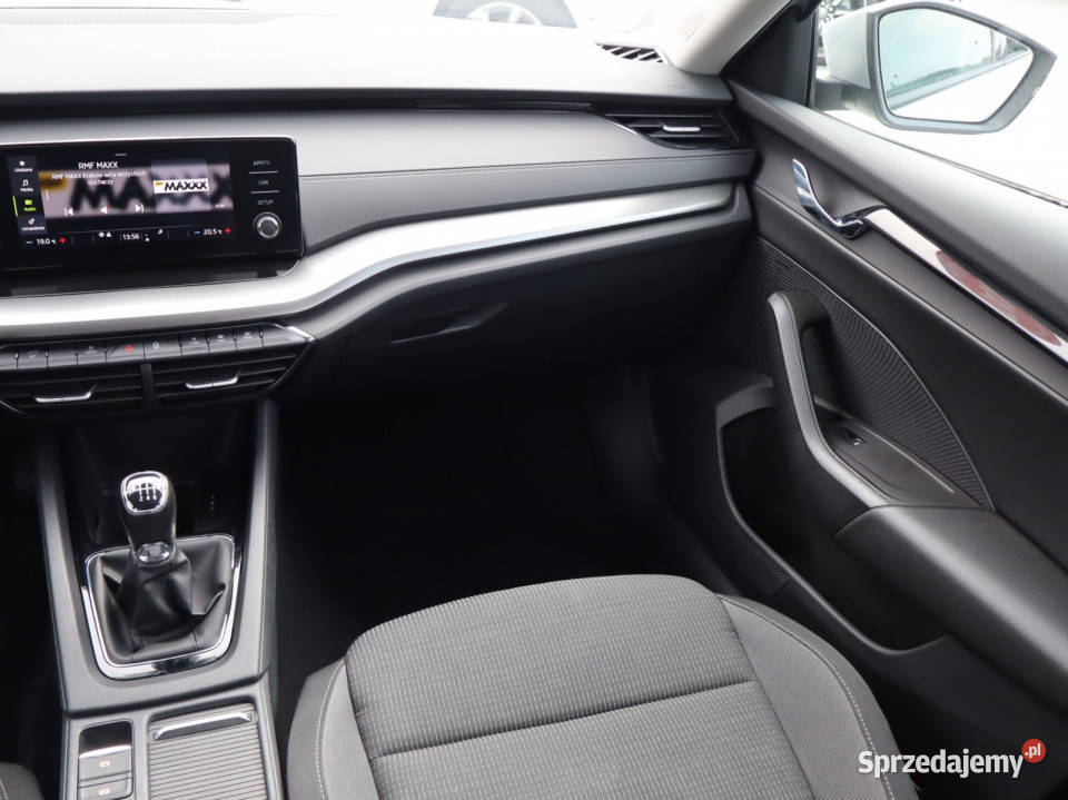 Skoda Octavia 15 TSI sprzedam