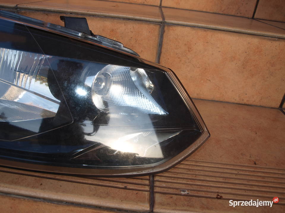 VW Polo lampa prawa przód 2009 2014r europa lampy przednie Kalisz