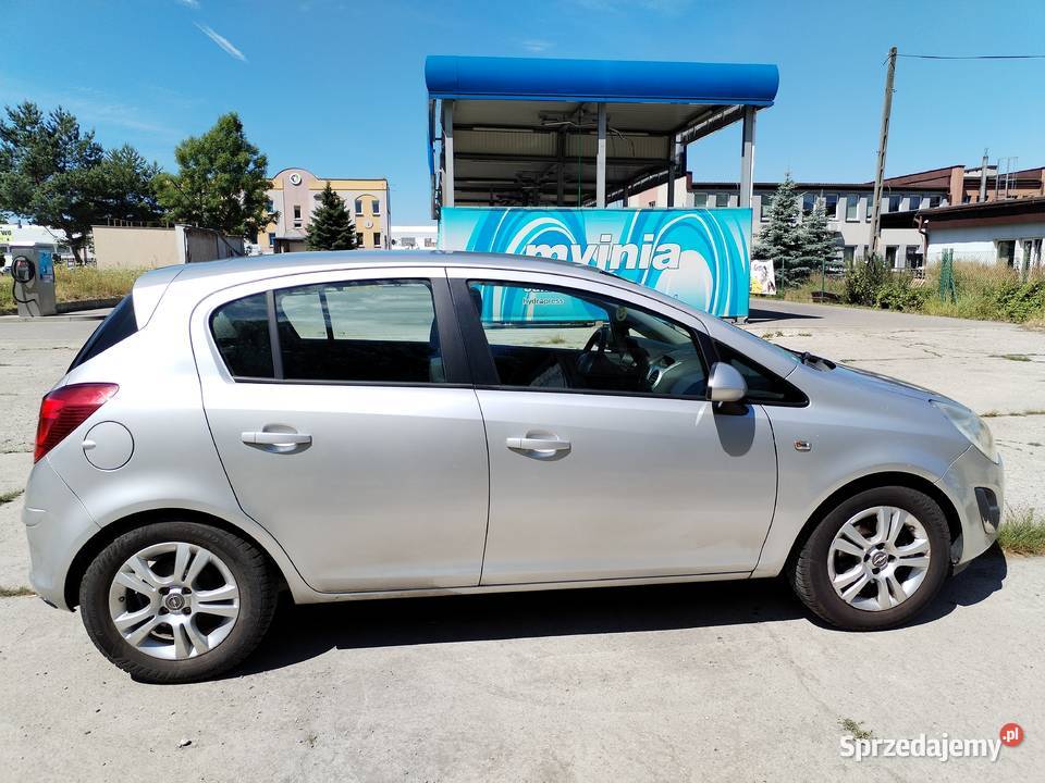 Opel Corsa 12 16V Cosmo z 2011 85KM Tarnów sprzedam