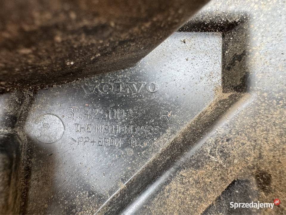 Ślizg mocowanie zderzaka przód Volvo v40 II 2 sprzedam