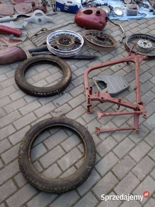 Jawa 250 model 353 osłona łańcucha puszka na