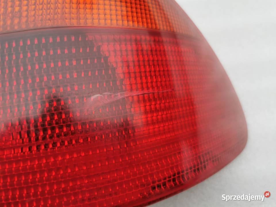 Lampa Prawy Tył Tylna Prawa Toyota Avensis T22 Prawe Wyszków