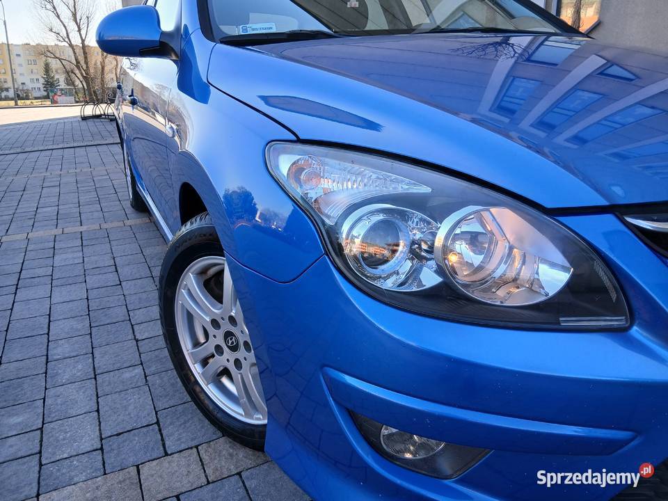 HYUNDAI i30 14 benz 2011r Klima Isofix Alufelgi Gliwice