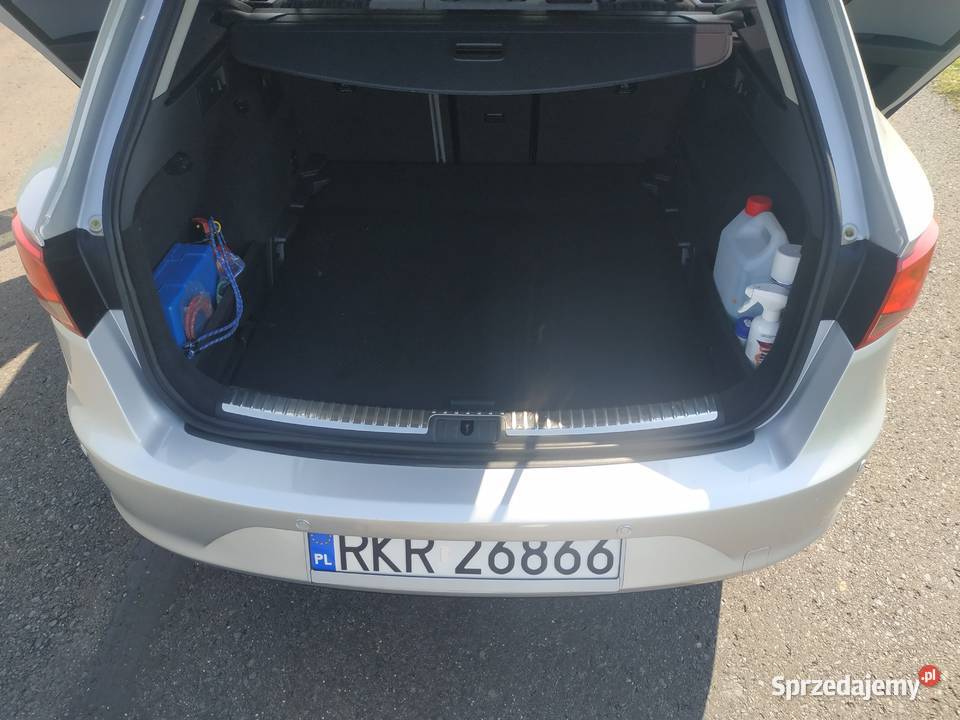 Seat Leon 16 TDI zadbany 2014 kombi Motoryzacja Krosno