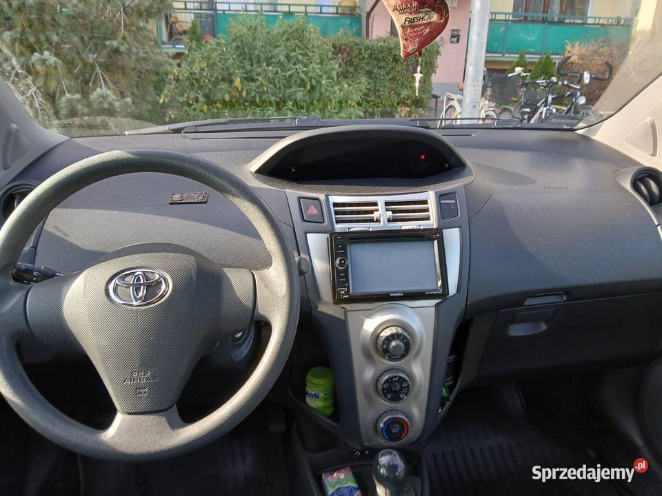 ŁADNA ZADBANA TOYOTA YARIS 13 BENZYNA Radom