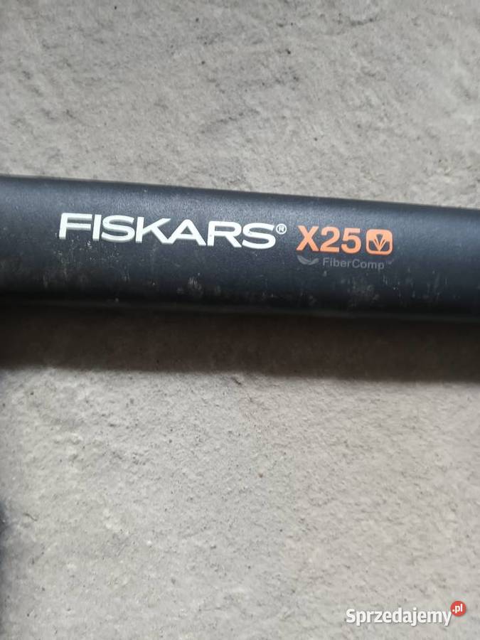 Siekiera fiskars x25 Pionki