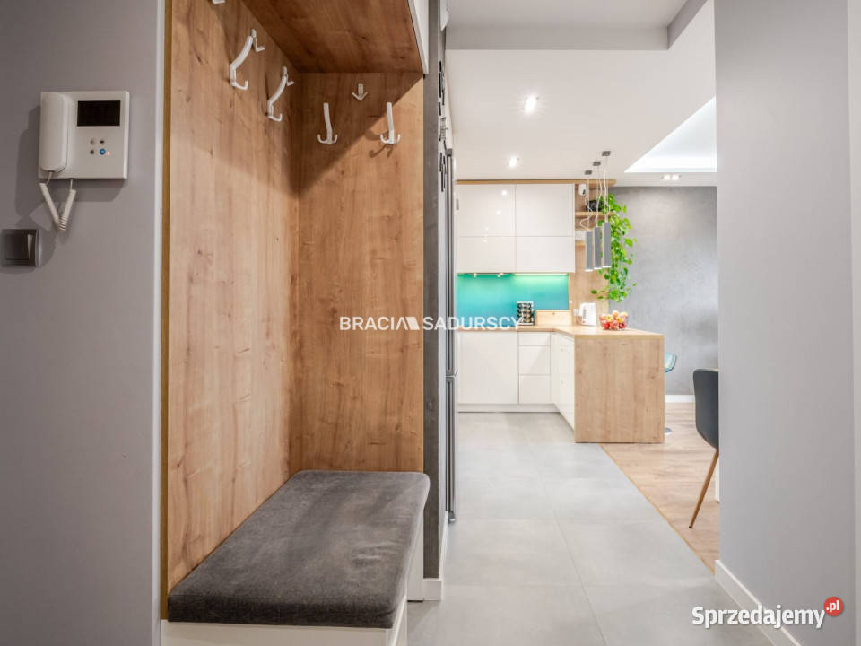 Sprzedaż mieszkania Kraków 56m2 3 pokojowe 17482zł/m2