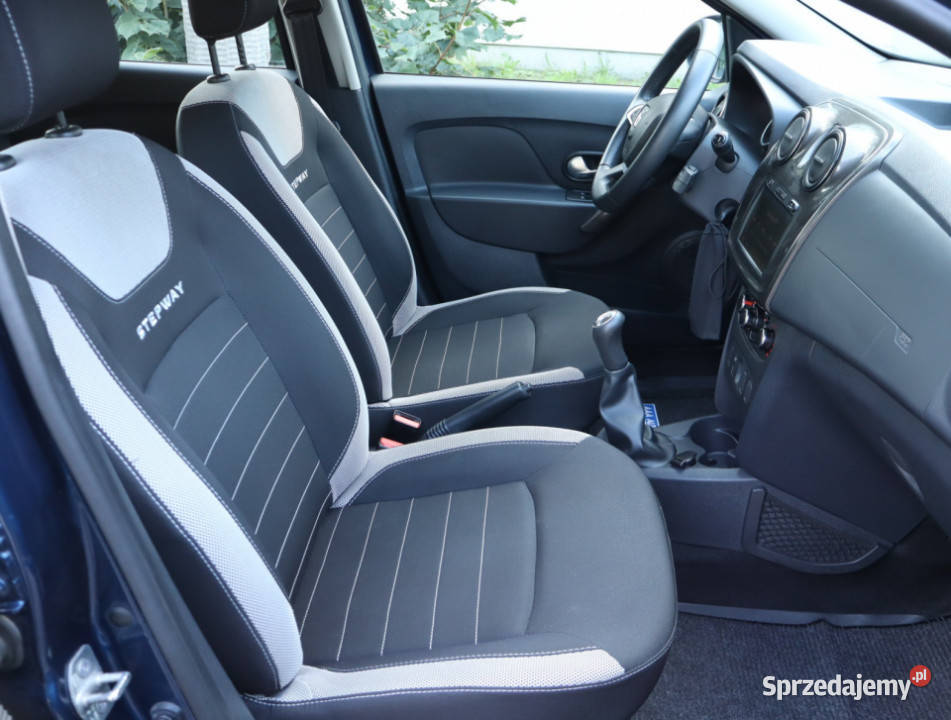 Dacia Sandero 09 TCe wielofunkcyjna kierownica