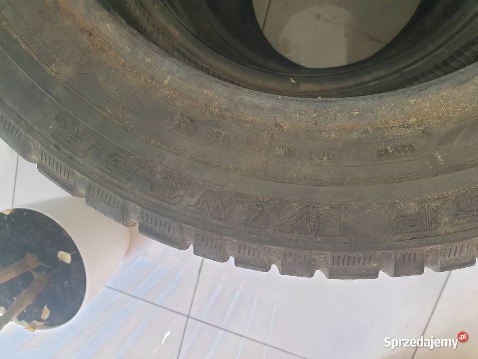 Opona Dunlop SP Winter zima 18565R15 Dobre Miasto