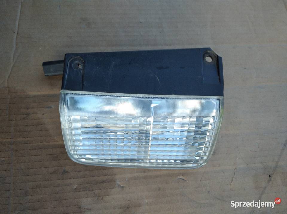 Lampa tylna prawa Trafic Vivaro dostawcze Chojnów sprzedam