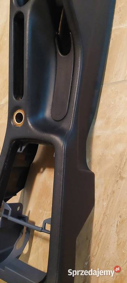 Tunel środkowy Peugeot 406 coupe obszyty skórą