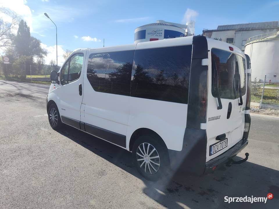 Sprzedam renault Trafic 9cio osoby Strzelin