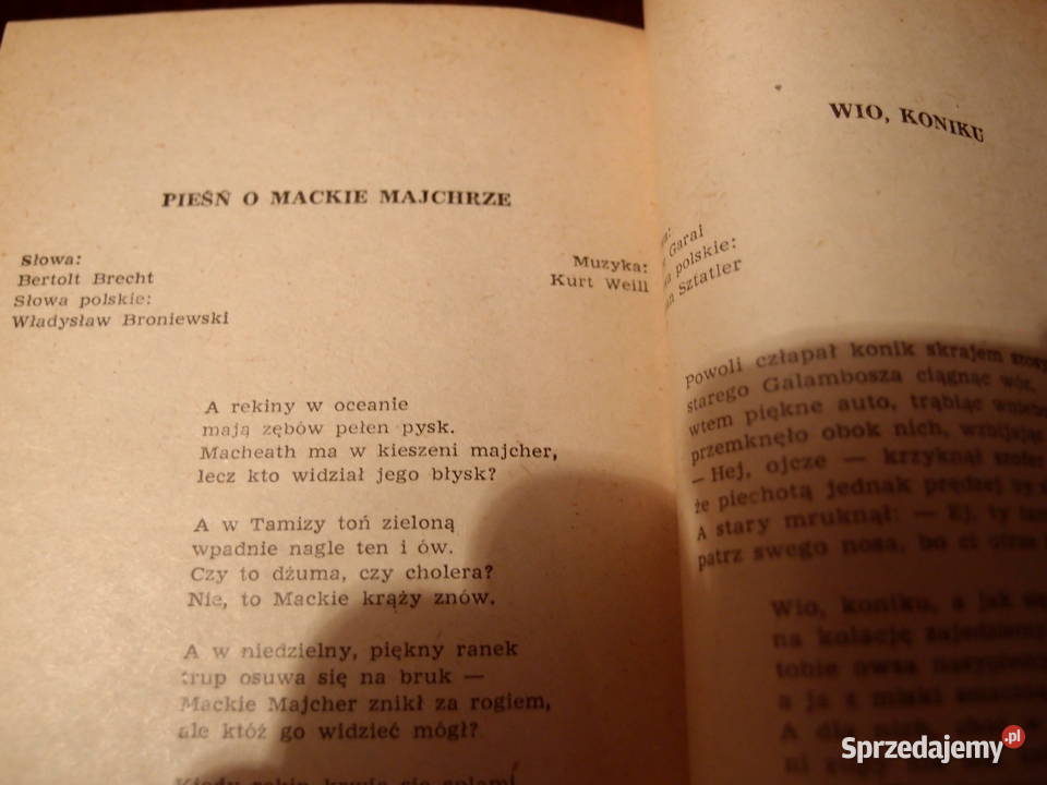 Śpiewnik Iskier Zbigniew Adrjański wydanie 1976r Łódź