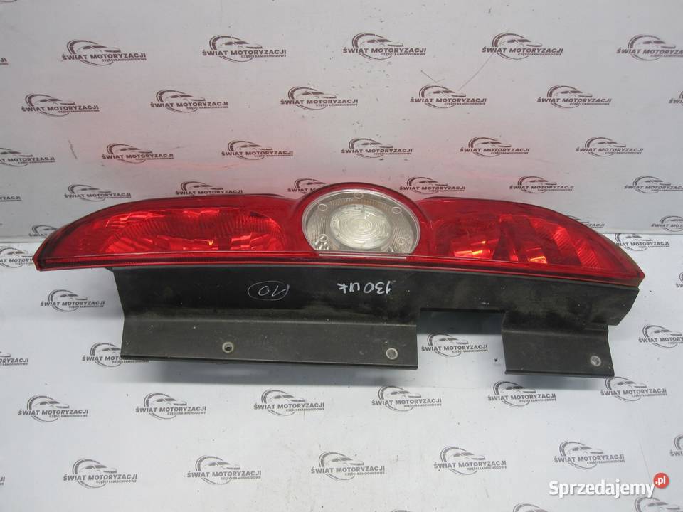 DOBLO II COMBO D 12r lampa prawa tył sprzedam