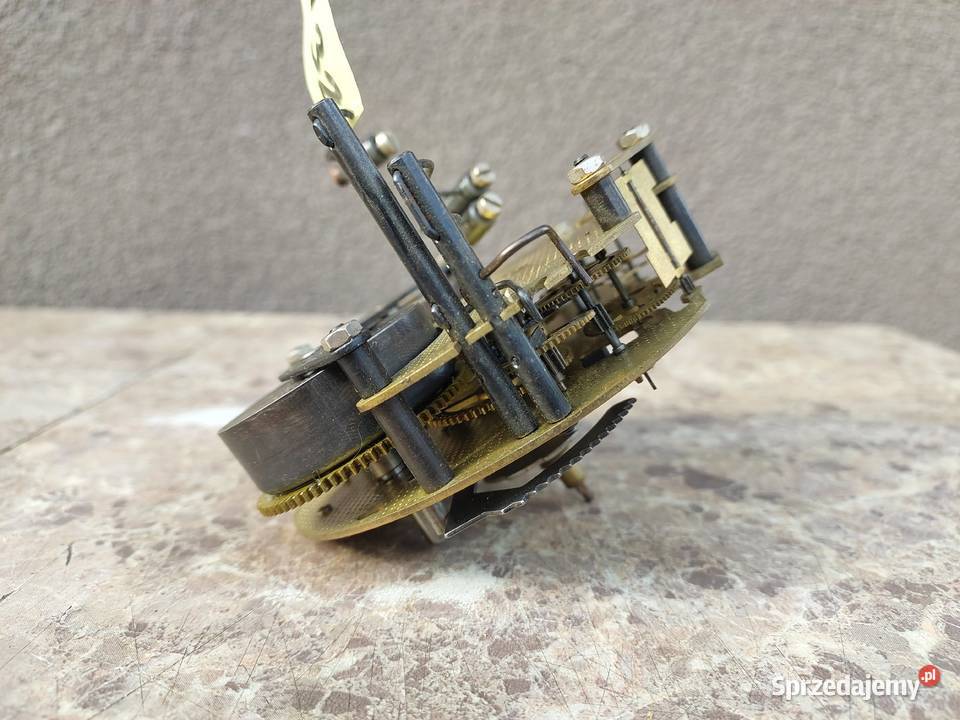 M132 Mechanizm starego zegara Weimar na części