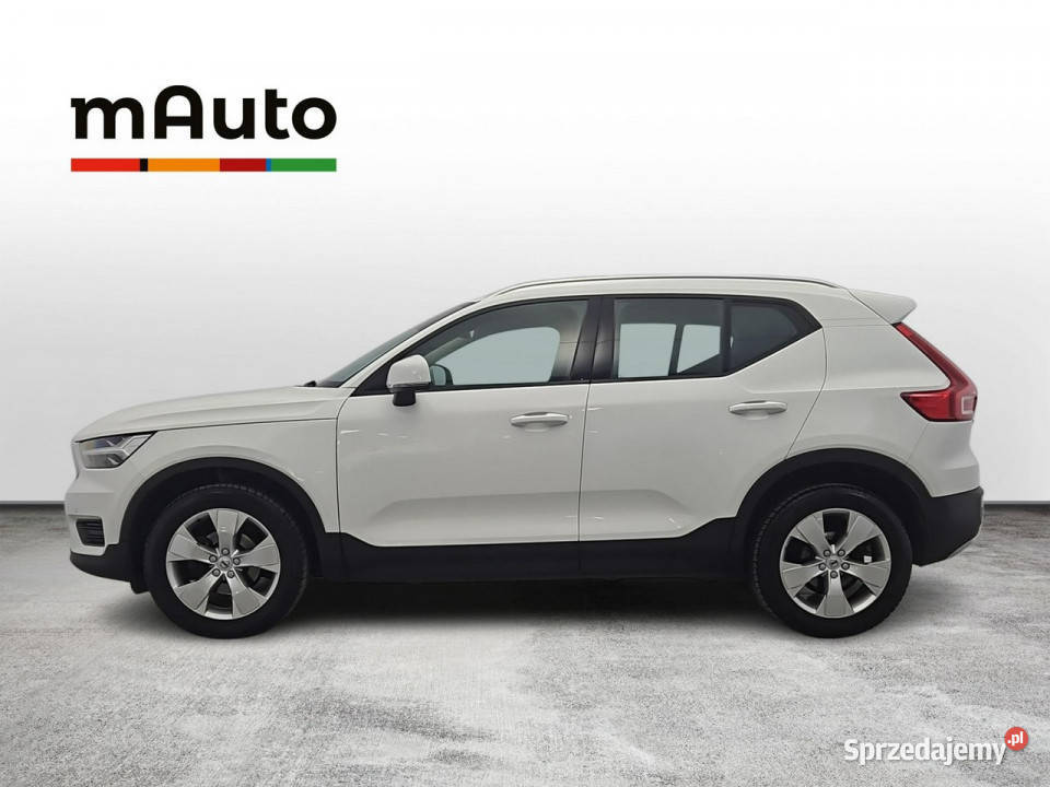 Volvo XC 40 T3 Momentum aut Z Polskiego Salonu Warszawa