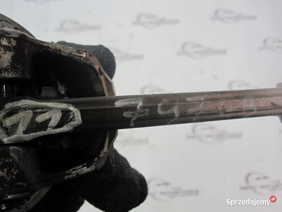 PEUGEOT 208 12 VTI HMZ HM01 82 tłok korbowód Kielce