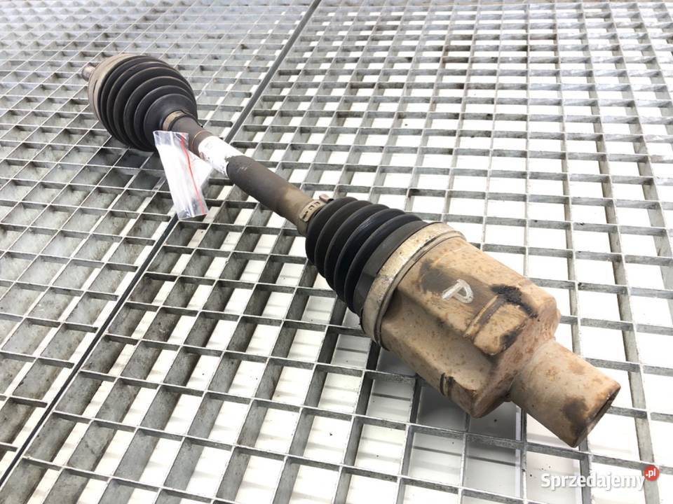 PÓŁOŚ PRAWY PRZÓD DACIA DUSTER 15 116 PRZEGUB