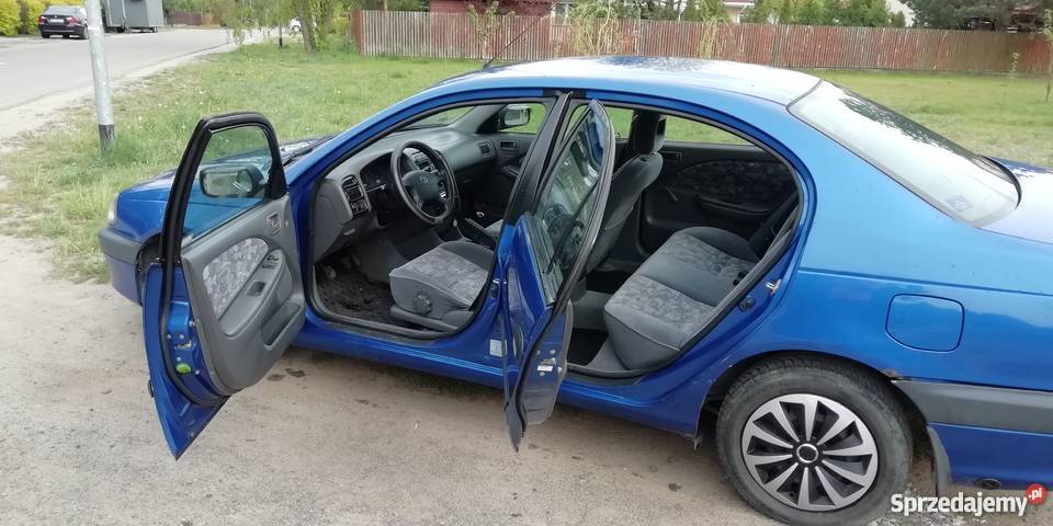 Toyota Avensis T22 Sedan Zarejestrowany w Polsce Avensis Chotomów sprzedam