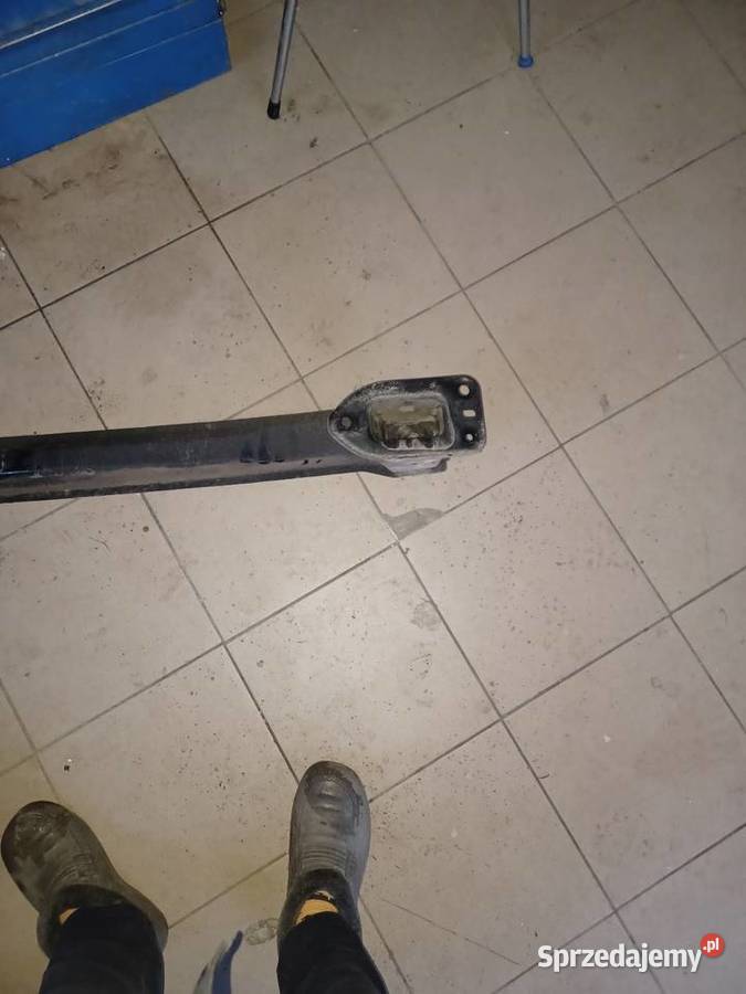 Belka zderzaka Ford Focus mk3 kombi Zderzaki Piotrków Trybunalski